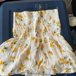 Abercrombie & Fitch white lemon mini skirt